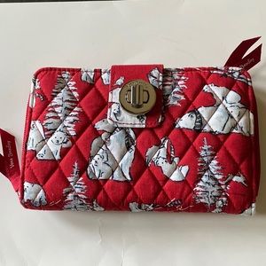 NWT Vera Bradley RFID Turnlock Wallet       Red/White Polar Bears    Beary Merry